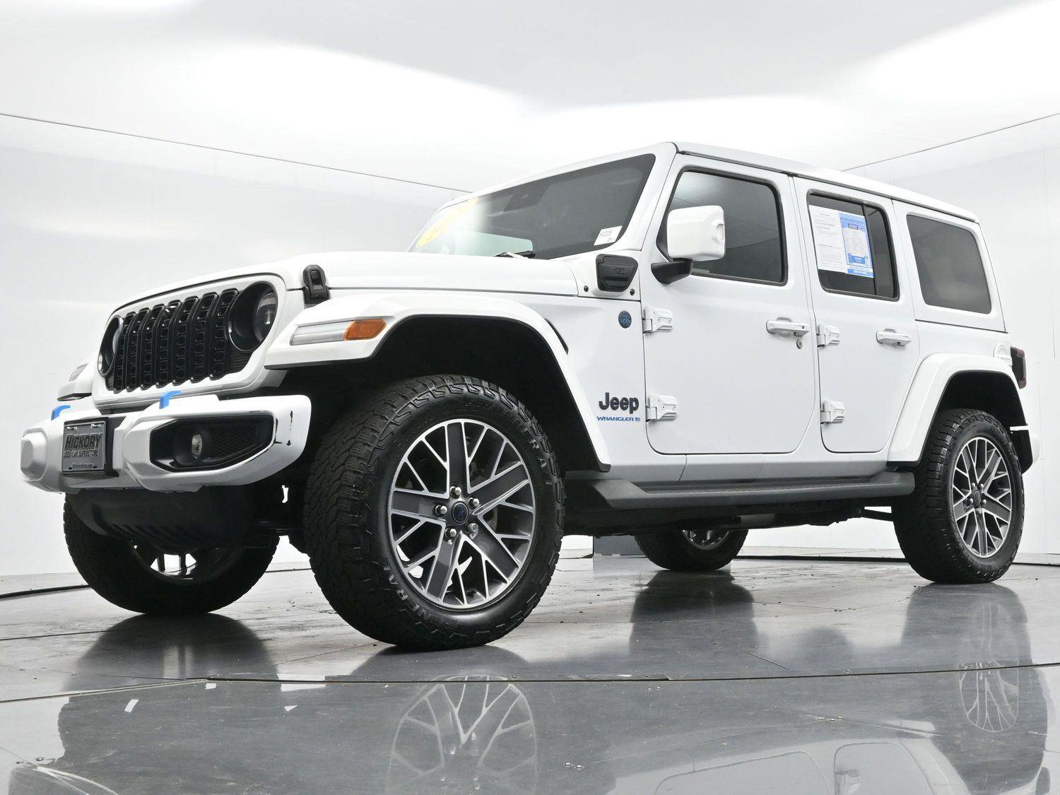 Used 2024 Jeep Wrangler High Altitude AWD/4WD image 52