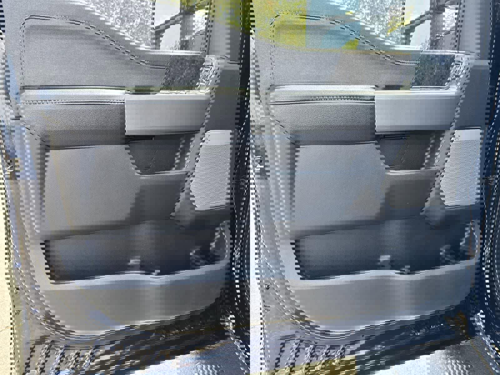 Used 2023 Ford F250 Lariat w/ Lariat Ultimate Package image 22