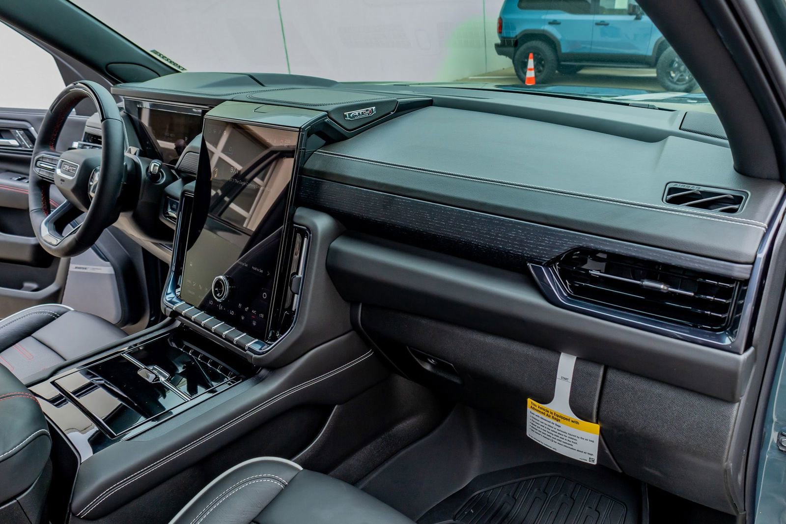 Used 2026 GMC Yukon XL AT4 Ultimate w/ LPO, Floor Liner Package image 18