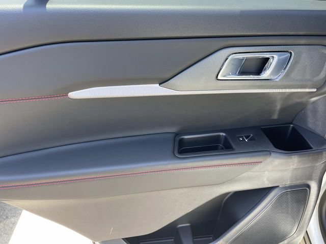 New 2026 Ford Explorer ST-Line w/ ST-Line Street Pack AWD/4WD image 20