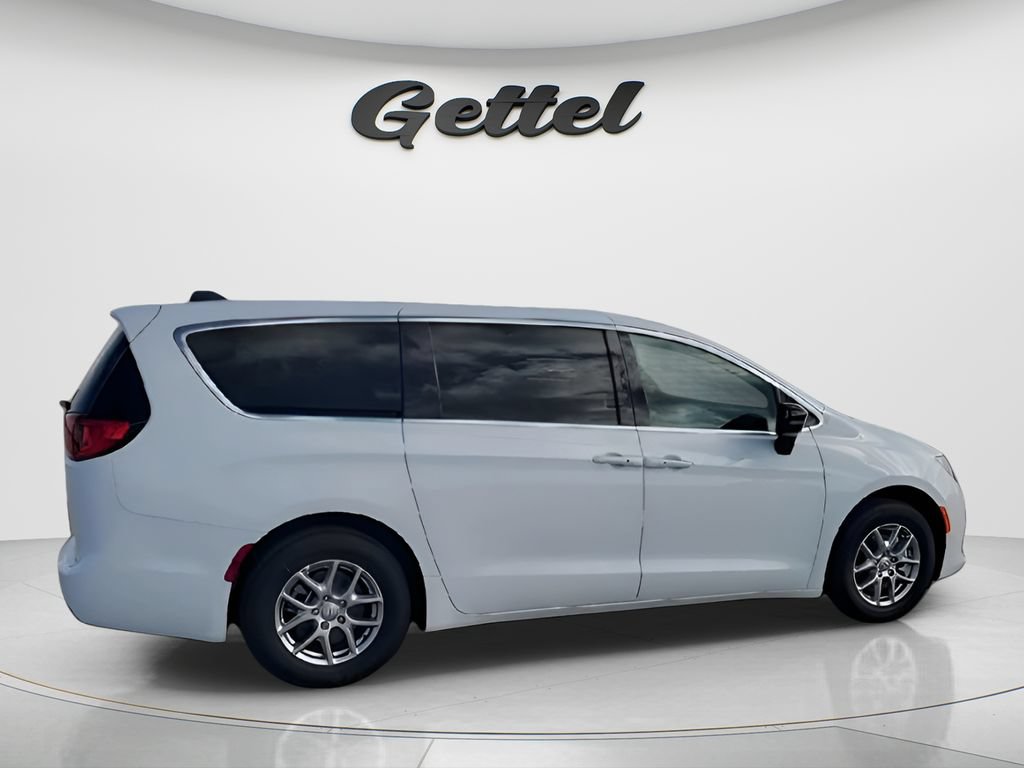 New 2026 Chrysler Voyager LX FWD image 8