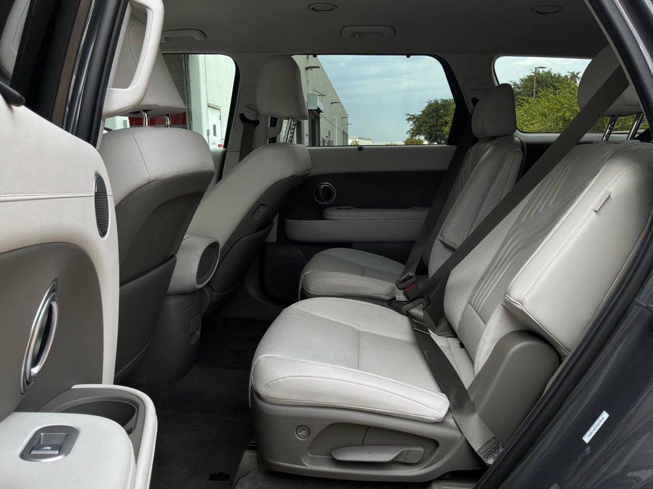 Used 2026 Hyundai Palisade SEL FWD image 12