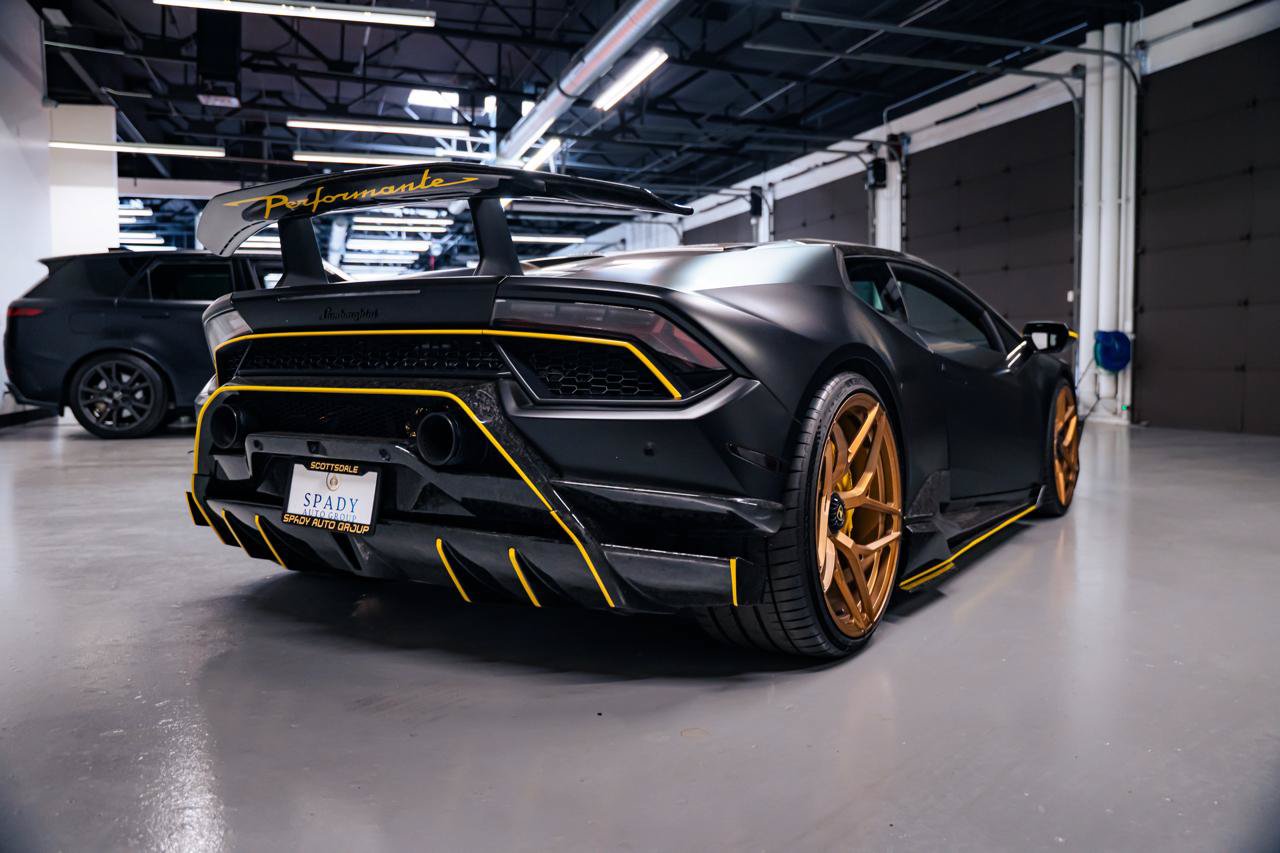 Used 2018 Lamborghini Huracan AWD/4WD image 50
