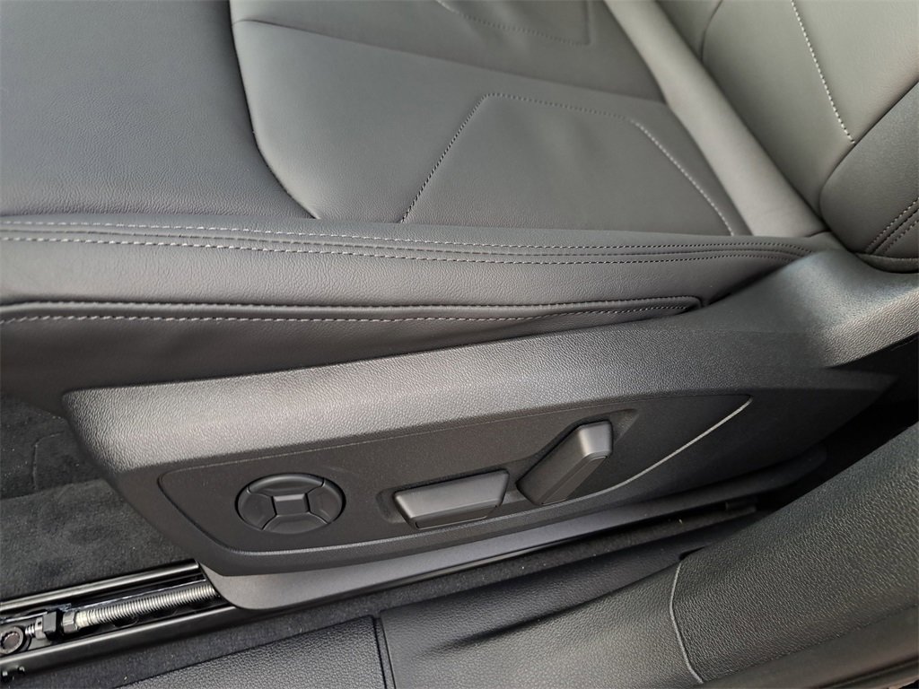 New 2025 Audi Q3 2.0T Premium image 19