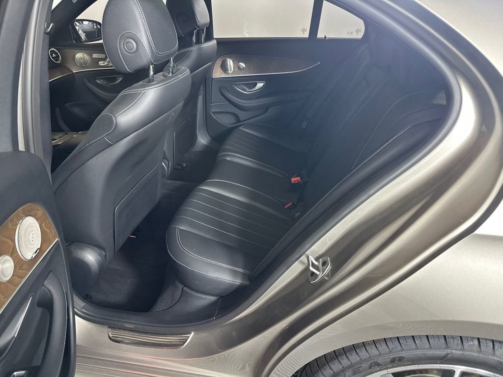Used 2022 Mercedes-Benz E 350 Sedan image 23