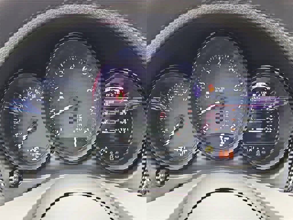 Certified 2025 Porsche Macan image 35