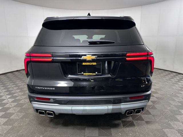 Used 2024 Chevrolet Traverse LT w/ Trailering Package image 4