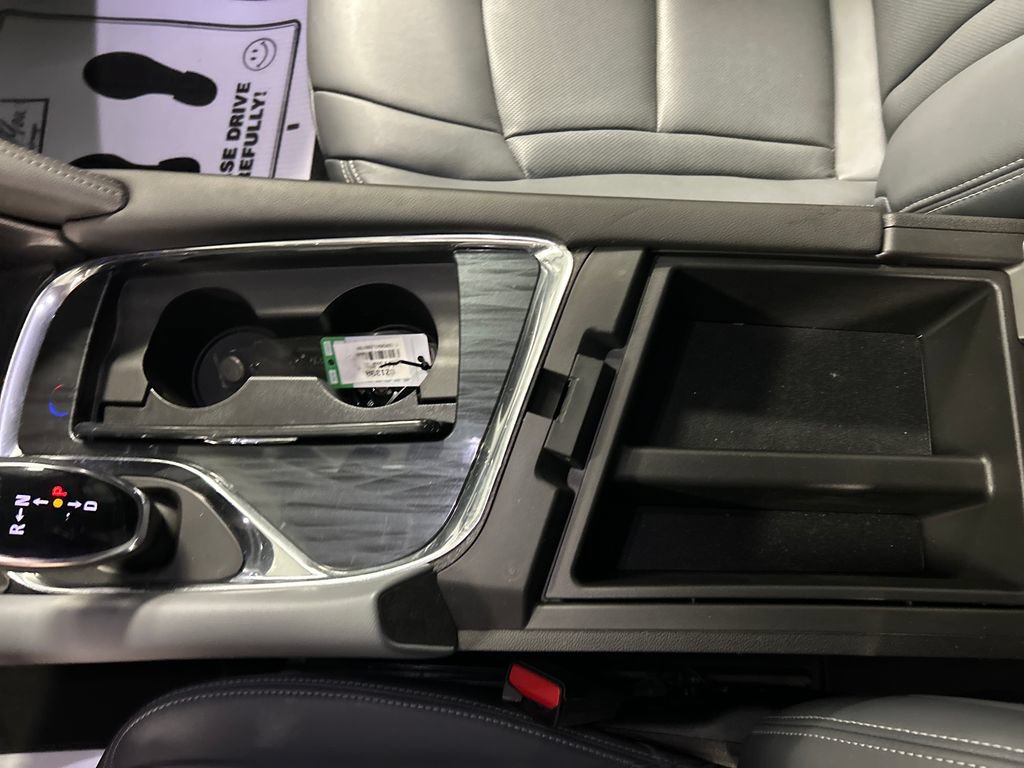 Used 2020 Buick Enclave Premium w/ Surround and Sites Package FWD image 19
