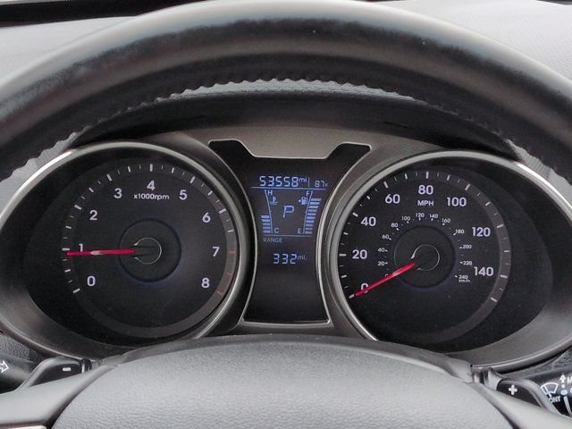 Used 2017 Hyundai Veloster FWD image 25