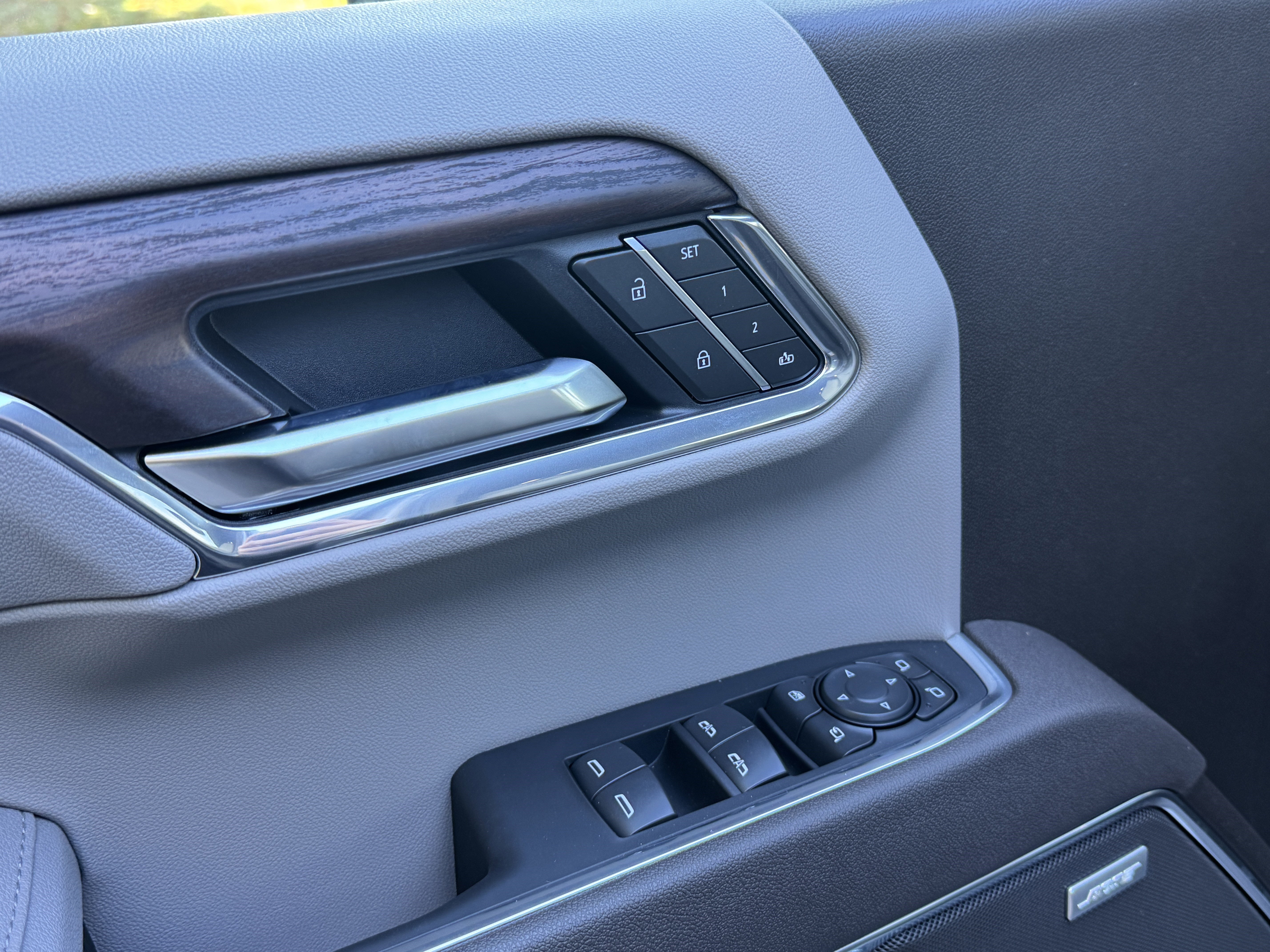 New 2026 GMC Sierra 1500 SLT w/ SLT Premium Plus Package image 19