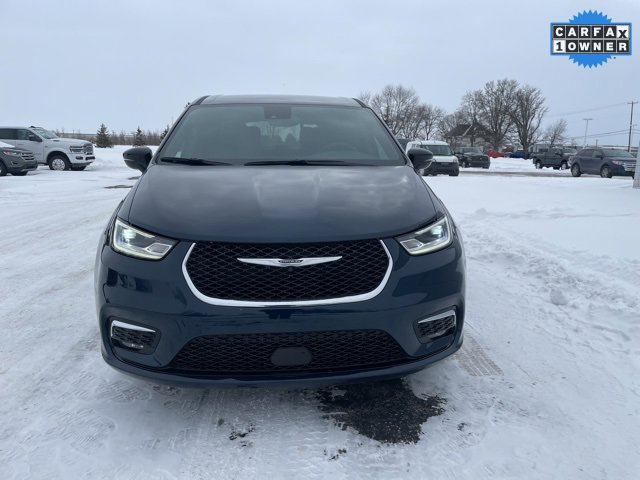 Used 2025 Chrysler Pacifica Select image 6