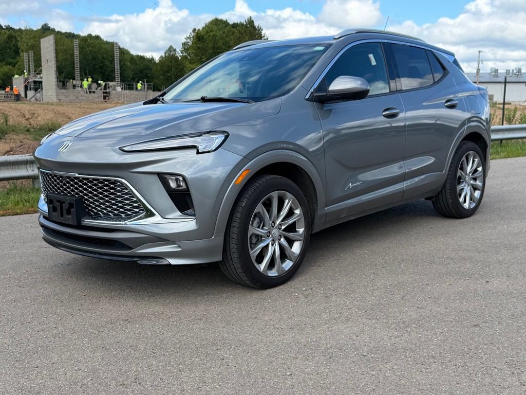 Used 2024 Buick Encore GX Avenir w/ Avenir Technology Package AWD/4WD image 2