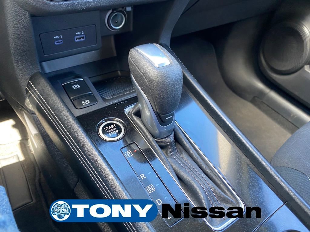 Used 2024 Nissan Kicks SV image 17