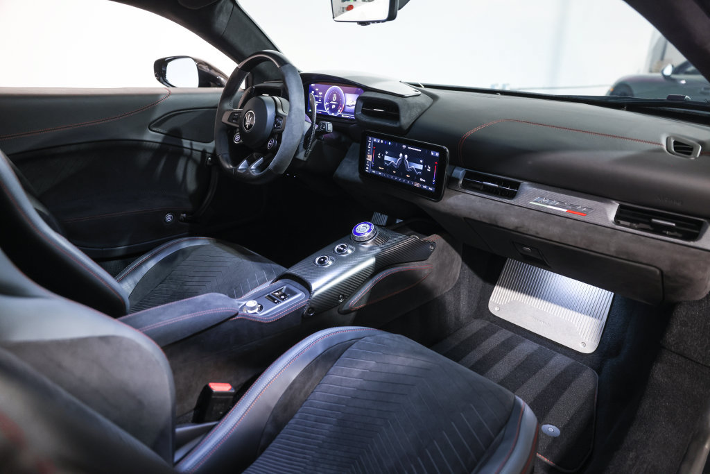 Used 2022 Maserati MC20 Coupe RWD image 22