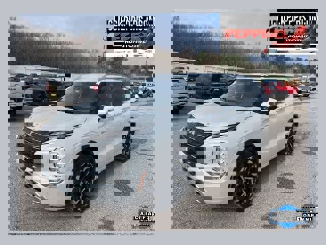 Used 2024 Mitsubishi Outlander SEL Black Edition