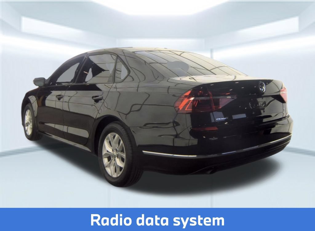Used 2018 Volkswagen Passat 2.0T S w/ Driver Assistance Package FWD image 4