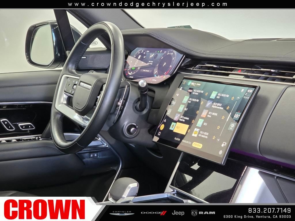 Used 2024 Land Rover Range Rover SE image 12