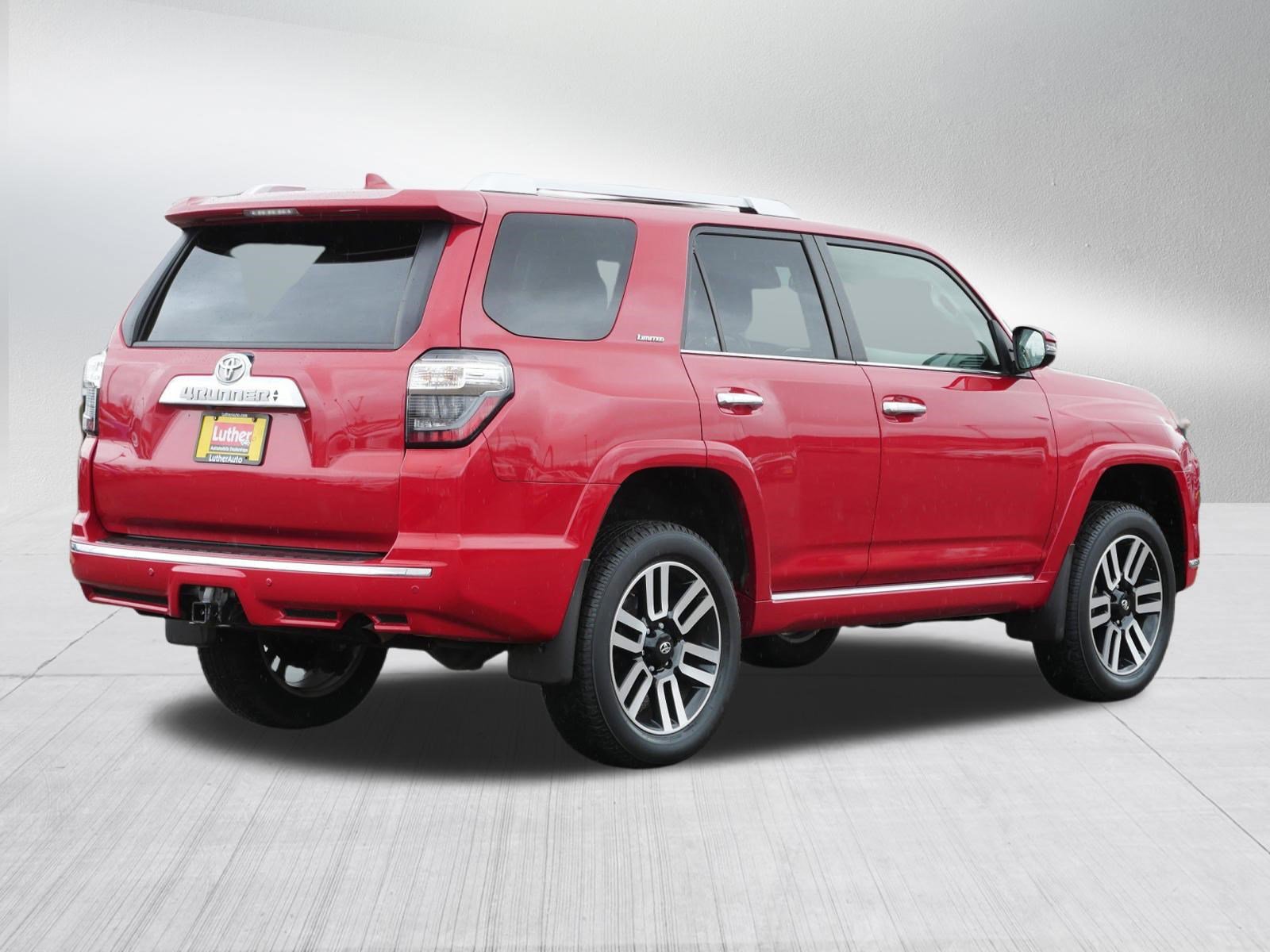 Used 2023 Toyota 4Runner Limited AWD/4WD image 7