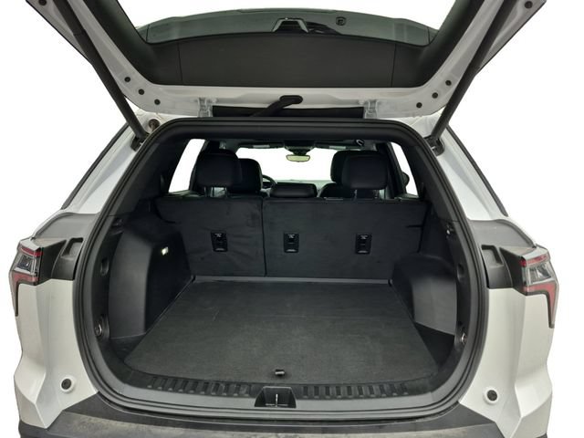 Certified 2025 Chevrolet Equinox RS w/ Safety and Technology Package AWD/4WD image 19