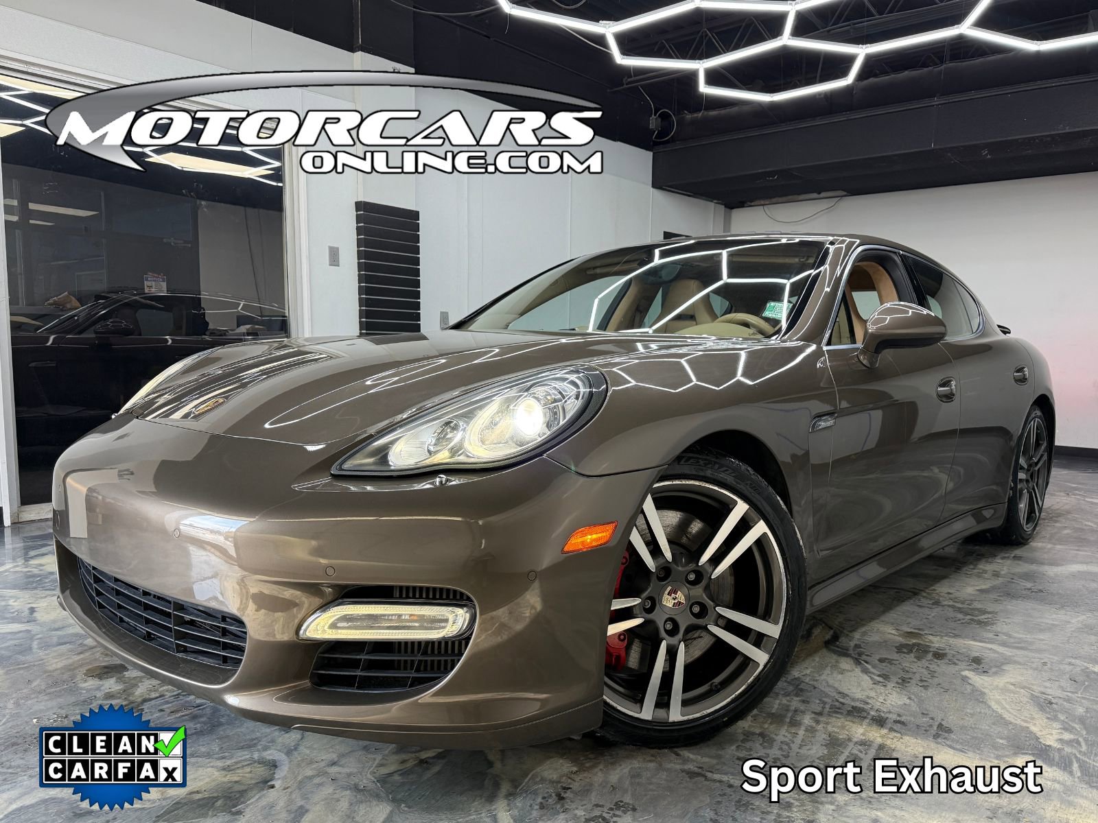 Used 2010 Porsche Panamera Turbo image 1