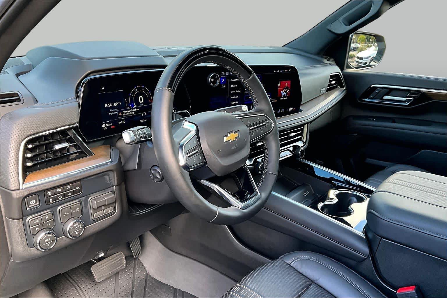 Used 2026 Chevrolet Tahoe High Country AWD/4WD image 18