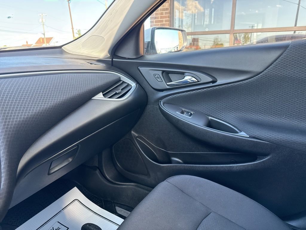 Used 2024 Chevrolet Malibu RS w/ LPO, Floor Liner Package image 34