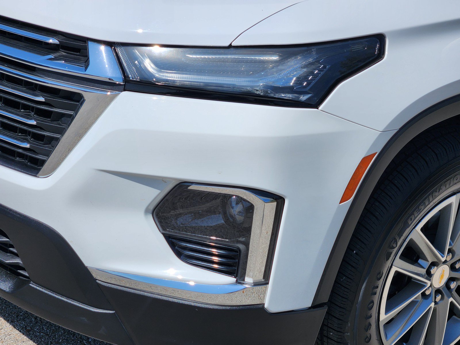 Used 2023 Chevrolet Traverse LT FWD image 27