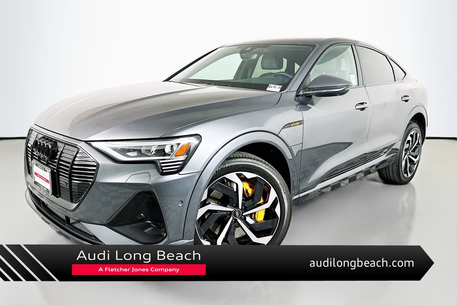 Used 2023 Audi e-tron Premium Plus w/ Premium Plus Package image 1