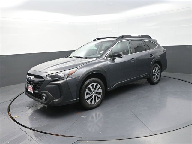 Used 2024 Subaru Outback Premium image 3