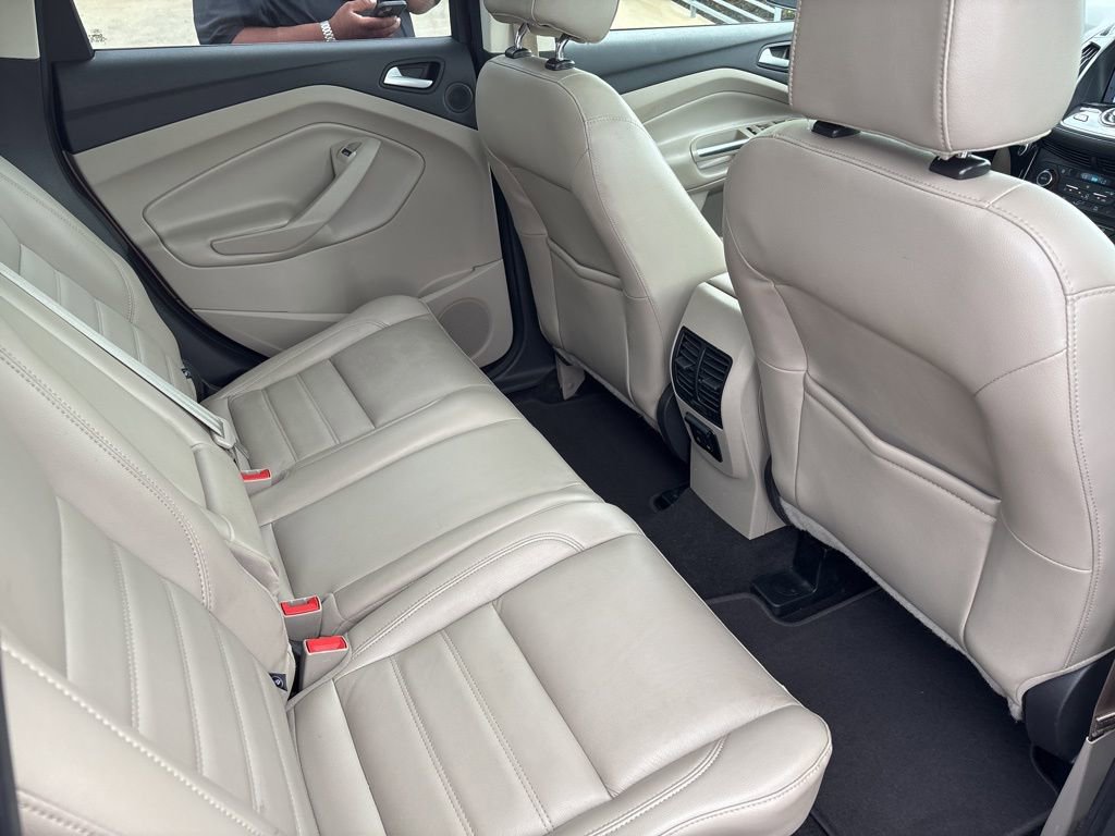 Used 2017 Ford Escape Titanium FWD image 16