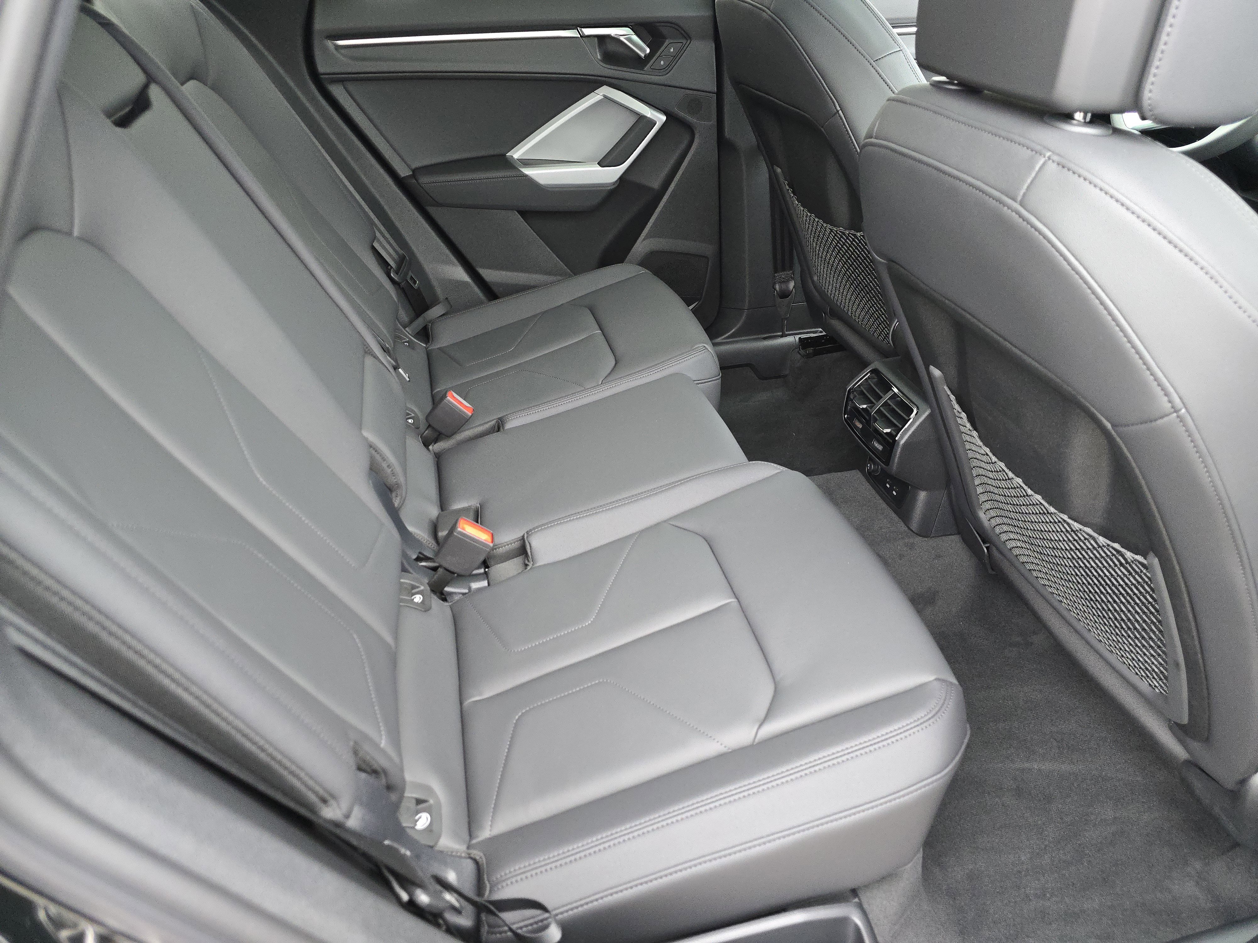 New 2025 Audi Q3 2.0T Premium image 21