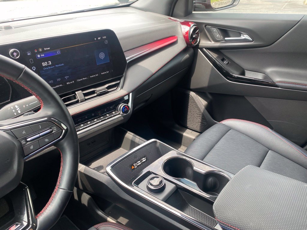 Used 2025 Chevrolet Equinox RS w/ Safety and Technology Package FWD image 23