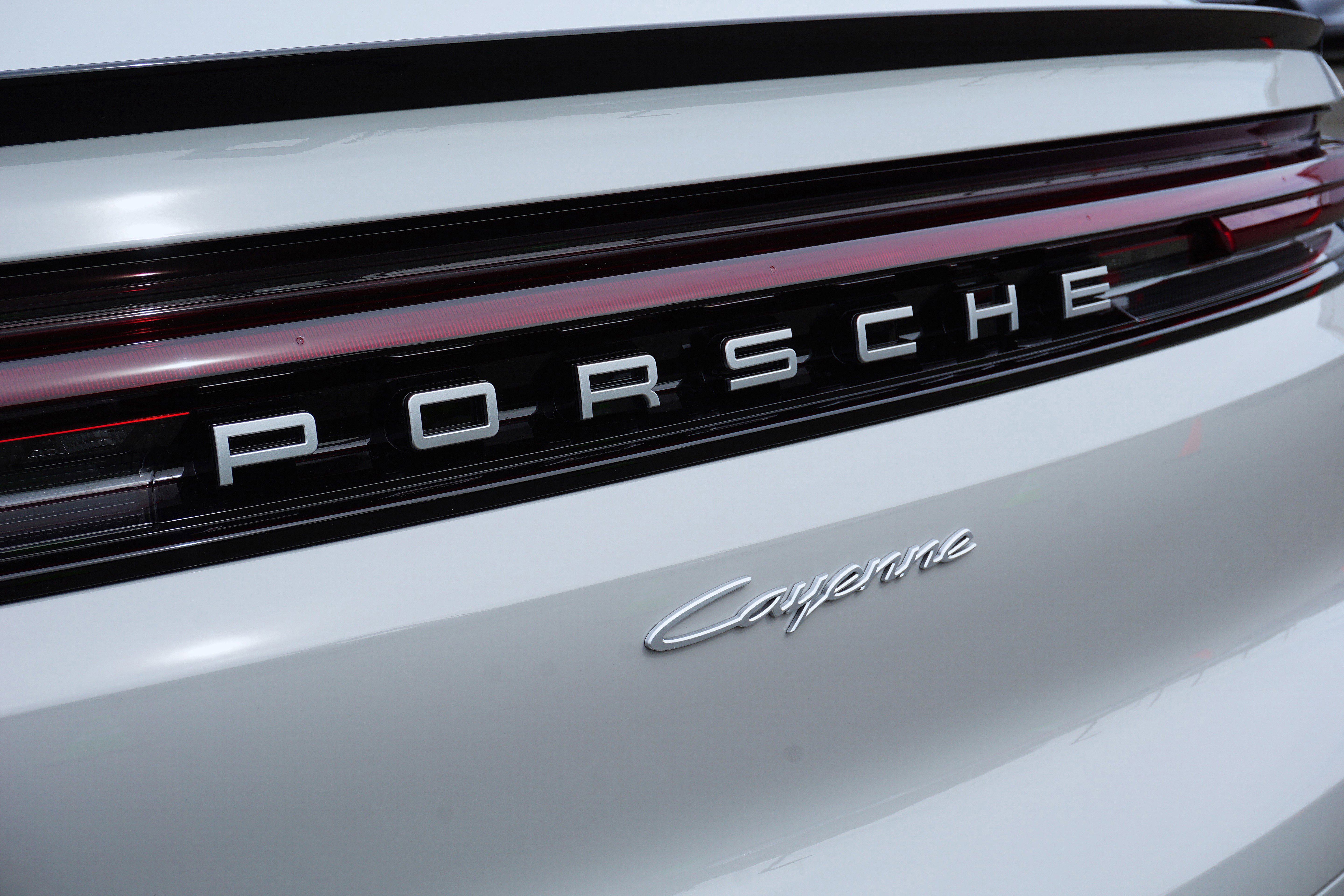 New 2026 Porsche Cayenne Coupe AWD/4WD image 11