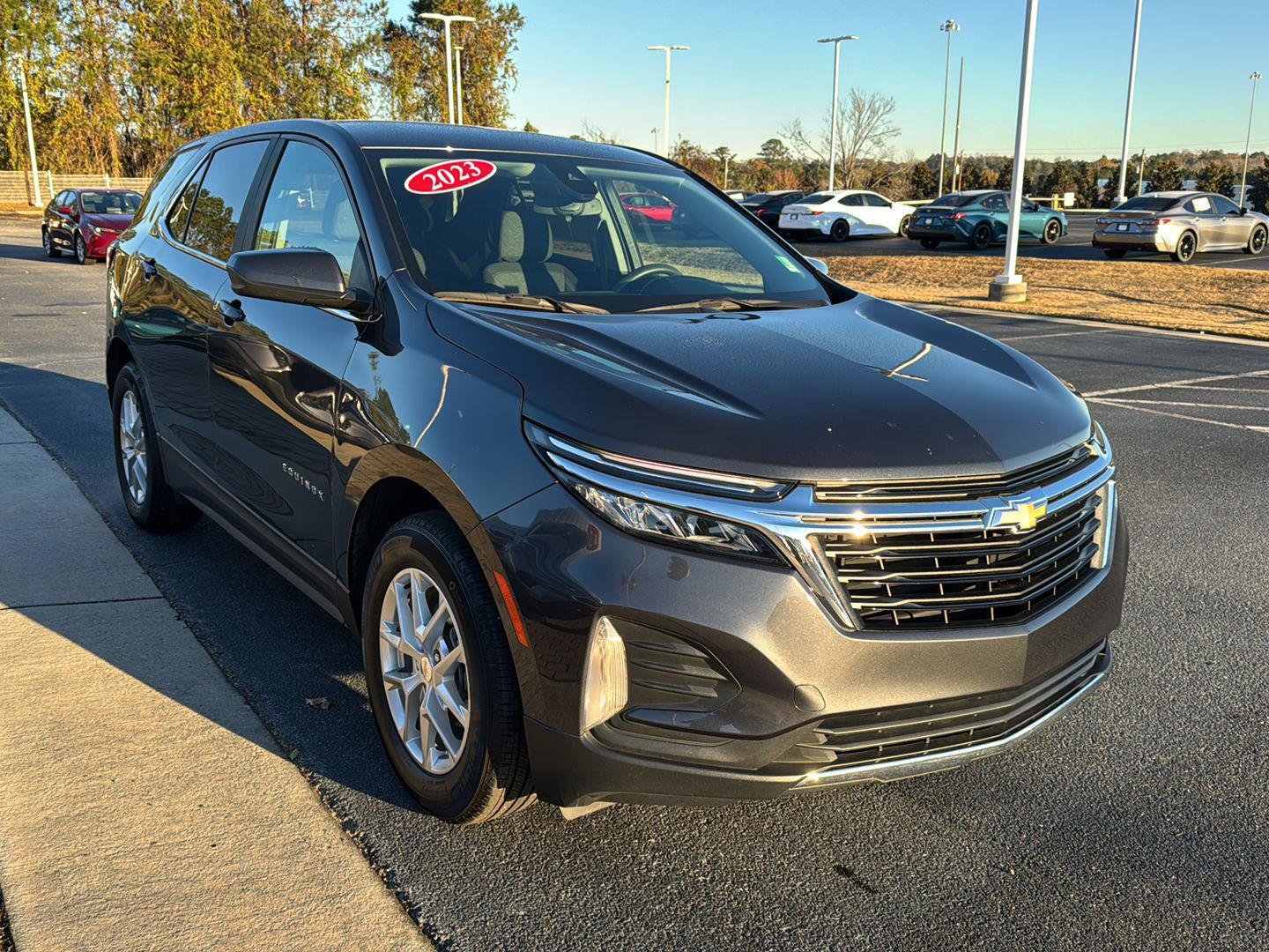 Used 2023 Chevrolet Equinox LT image 6