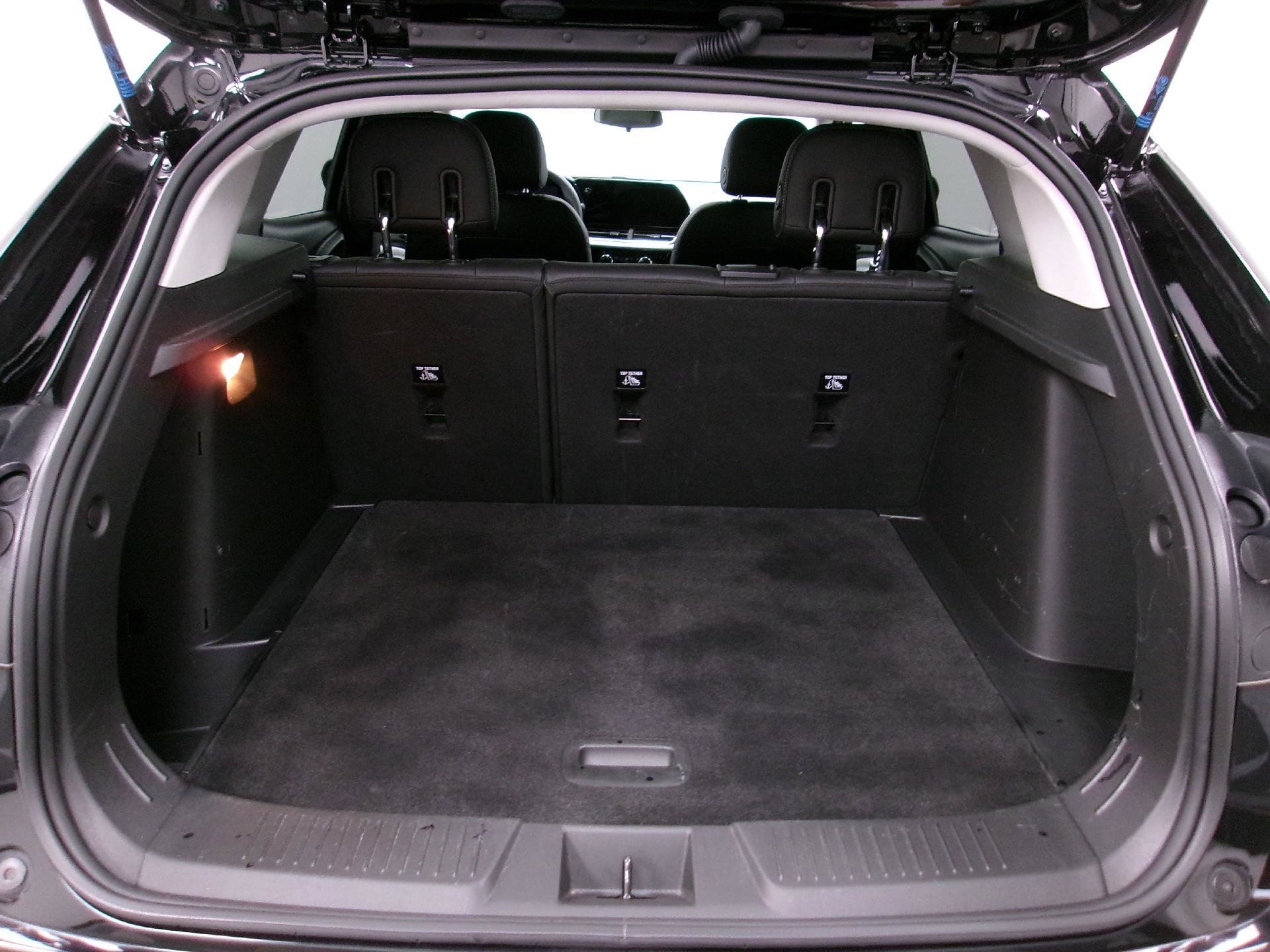 Certified 2024 Chevrolet Trax LT w/ Sunroof Package image 12