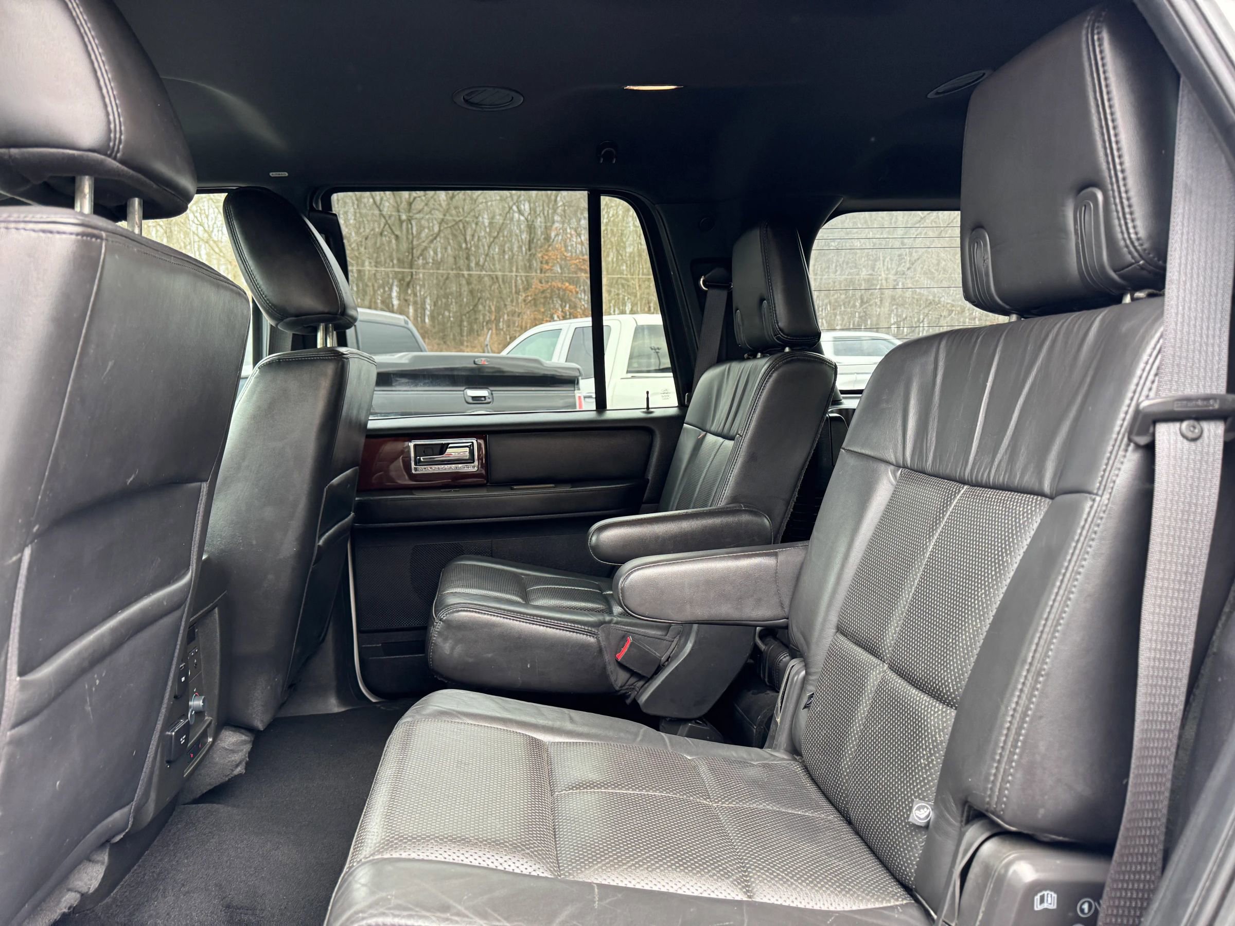 Used 2013 Lincoln Navigator 4WD w/ HD Trailer Tow Pkg image 21