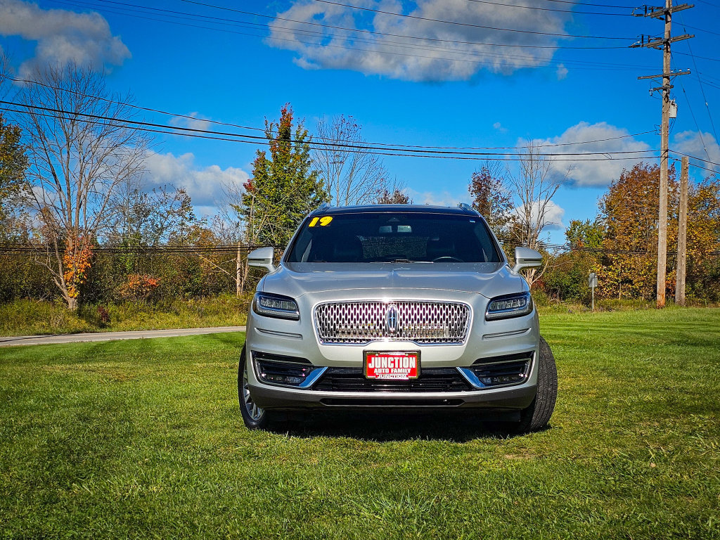 Used 2019 Lincoln Nautilus Select AWD/4WD image 9