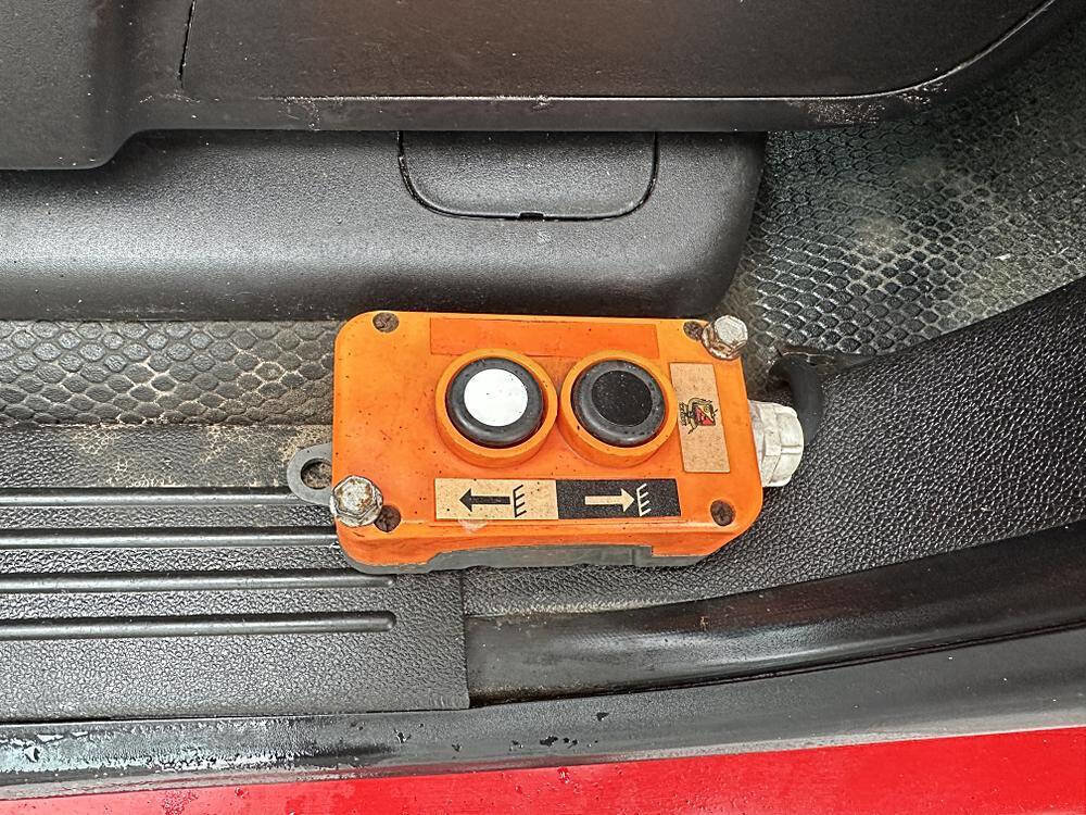 Used 2013 Chevrolet Silverado 3500 W/T w/ Snow Plow Prep Package image 13