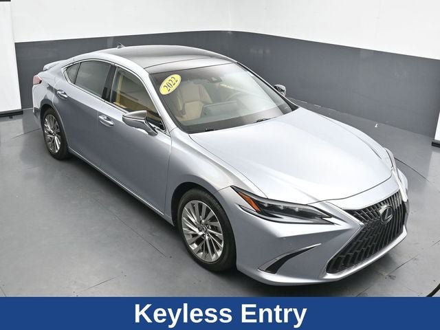 Used 2022 Lexus ES 350 Ultra Luxury w/ Accessory Package image 18