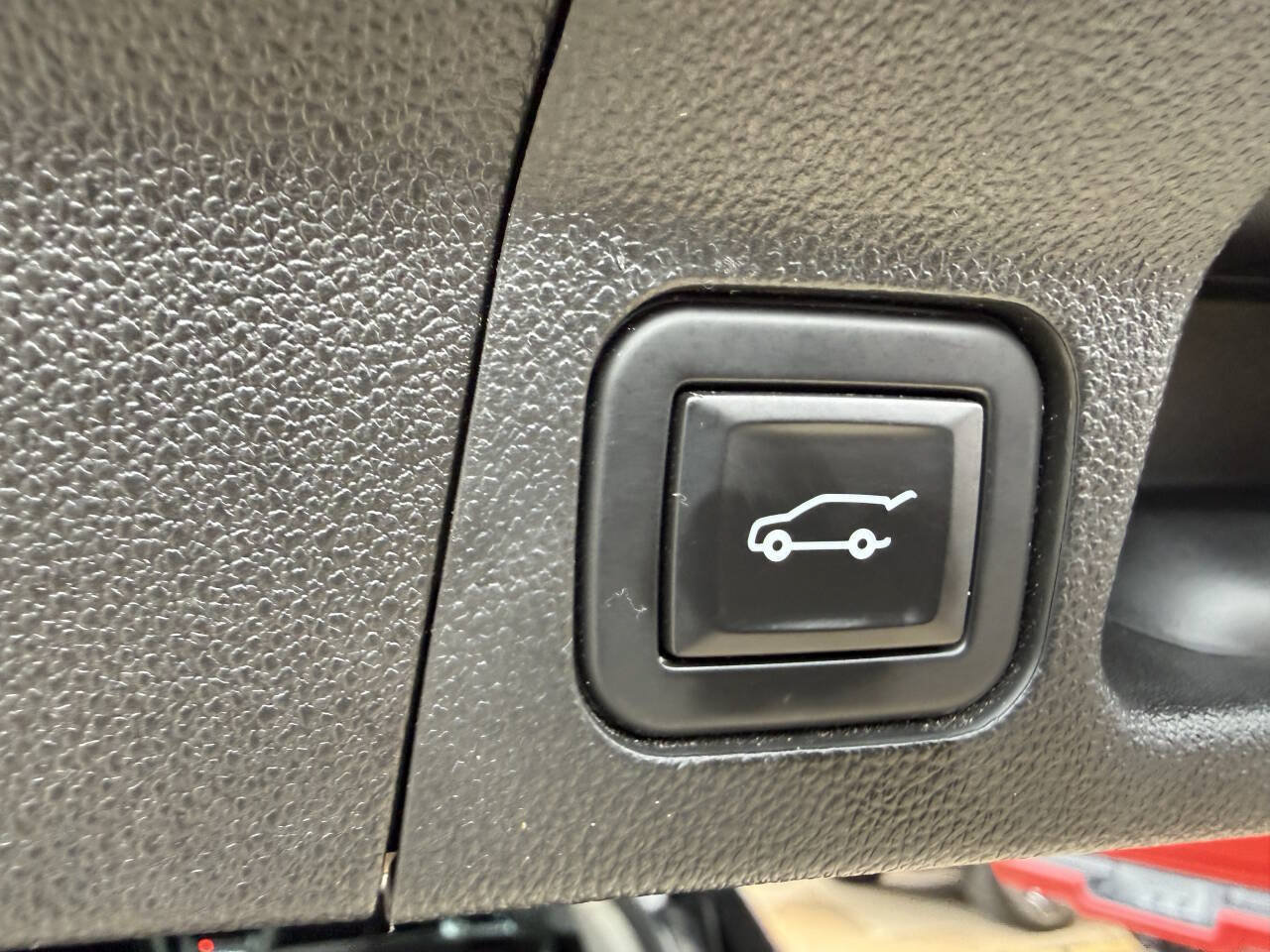 Used 2020 GMC Acadia AT4 w/ GMC Pro Grade Package AWD/4WD image 41