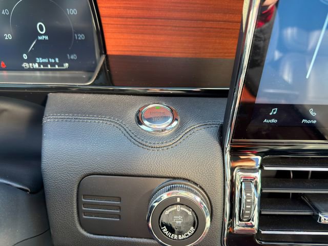 Used 2024 Lincoln Navigator Reserve AWD/4WD image 45