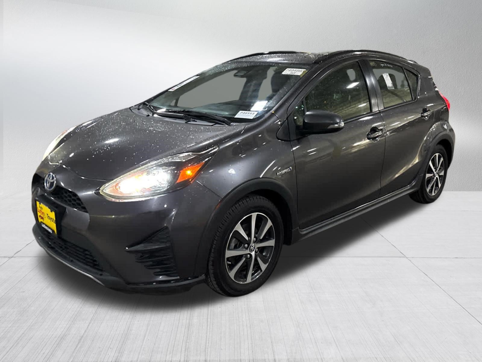 Used 2018 Toyota Prius C Two FWD image 3