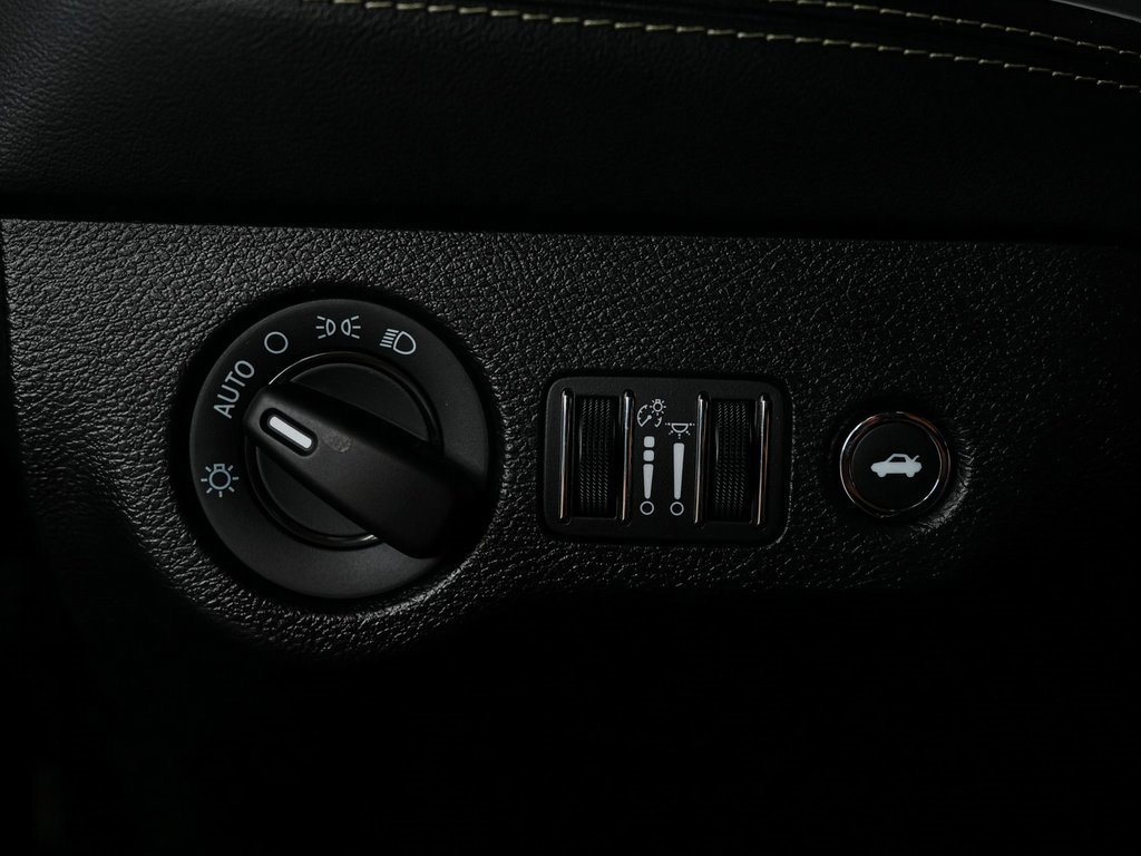 Used 2023 Dodge Challenger R/T Scat Pack image 21