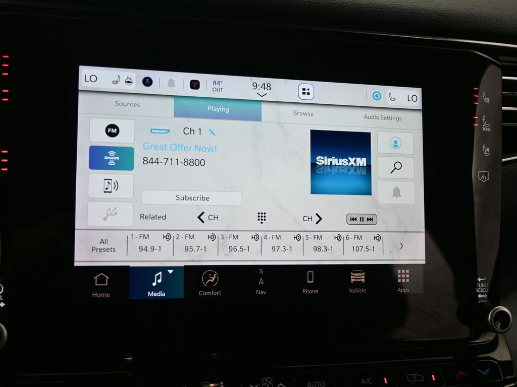 Used 2023 Jeep Wagoneer Series III w/ Preferred Equipment Group image 26