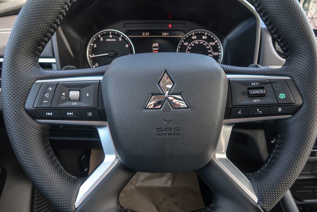 New 2026 Mitsubishi Outlander AWD image 27