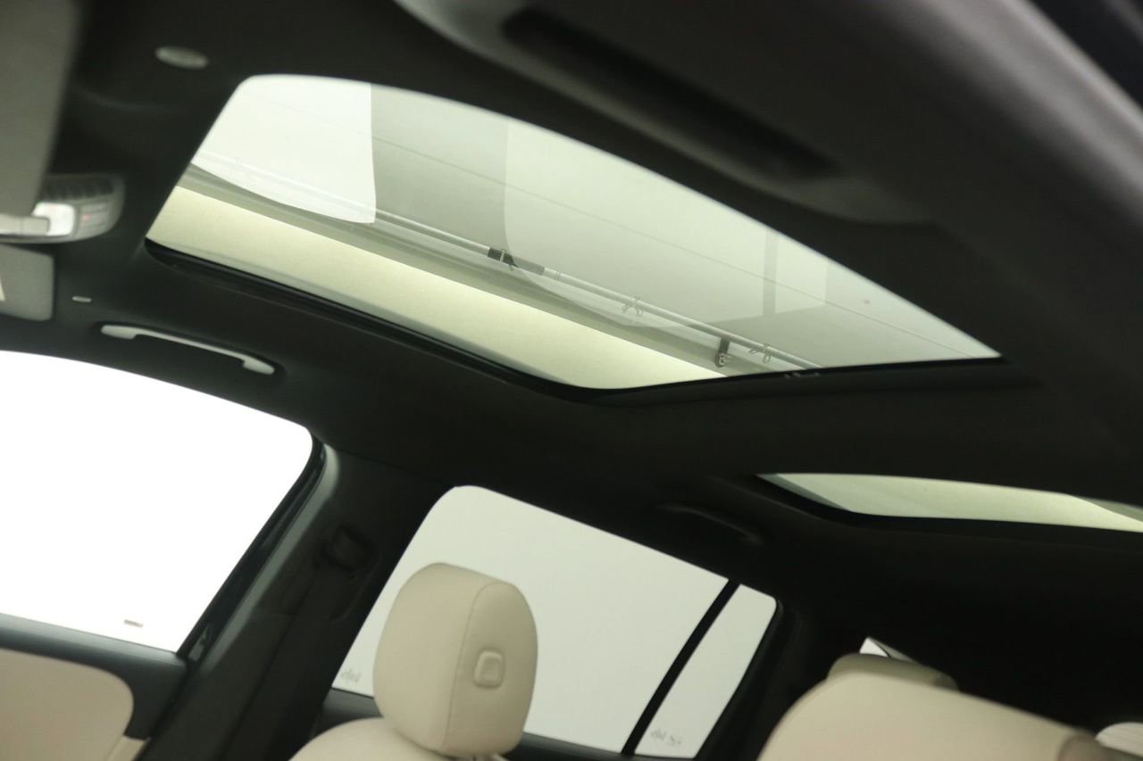 New 2026 Mercedes-Benz GLB 250 image 14