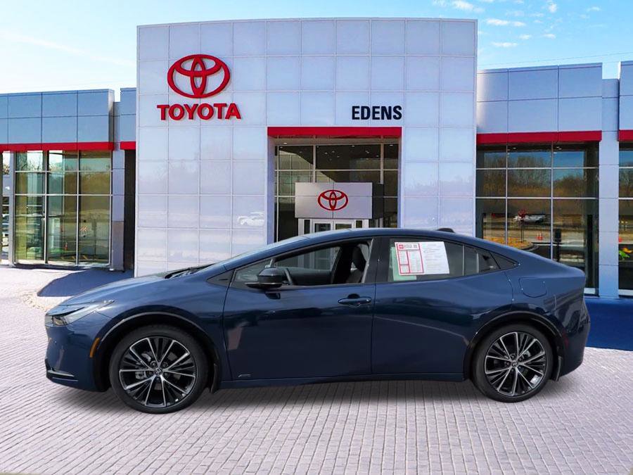 Used 2024 Toyota Prius XLE image 6