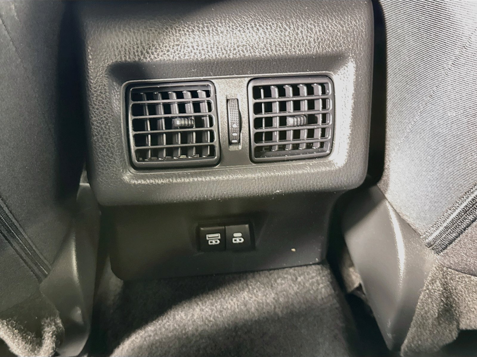 Used 2025 Toyota Camry LE FWD image 23