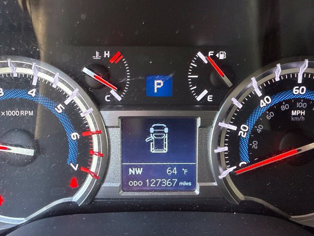 Used 2018 Toyota 4Runner SR5 AWD/4WD image 12
