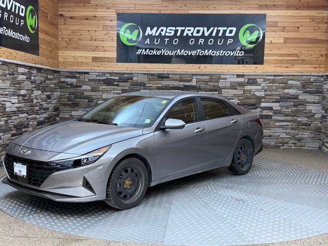 Used 2023 Hyundai Elantra SEL w/ Convenience Package FWD image 5